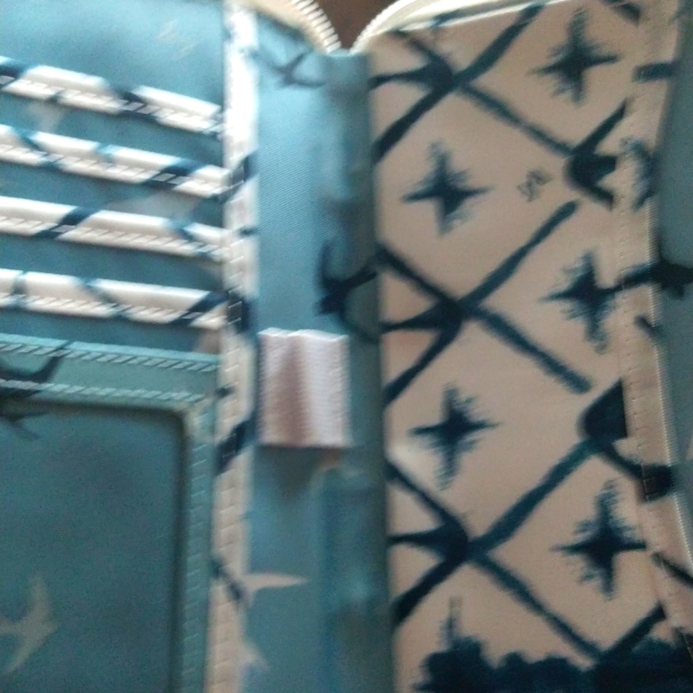 Lug wallet